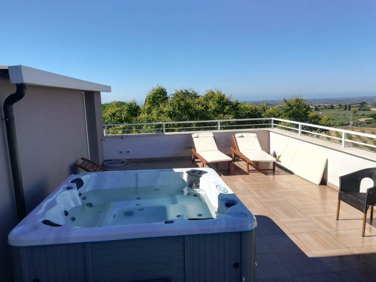 La Terrazza Di Harmakhis Hotel Partanna Екстериор снимка